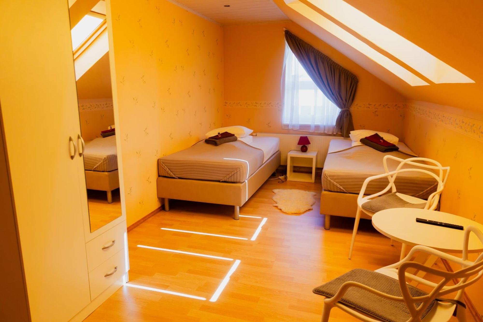 Konrad Family Guesthouse 쿠레사아레 객실 사진