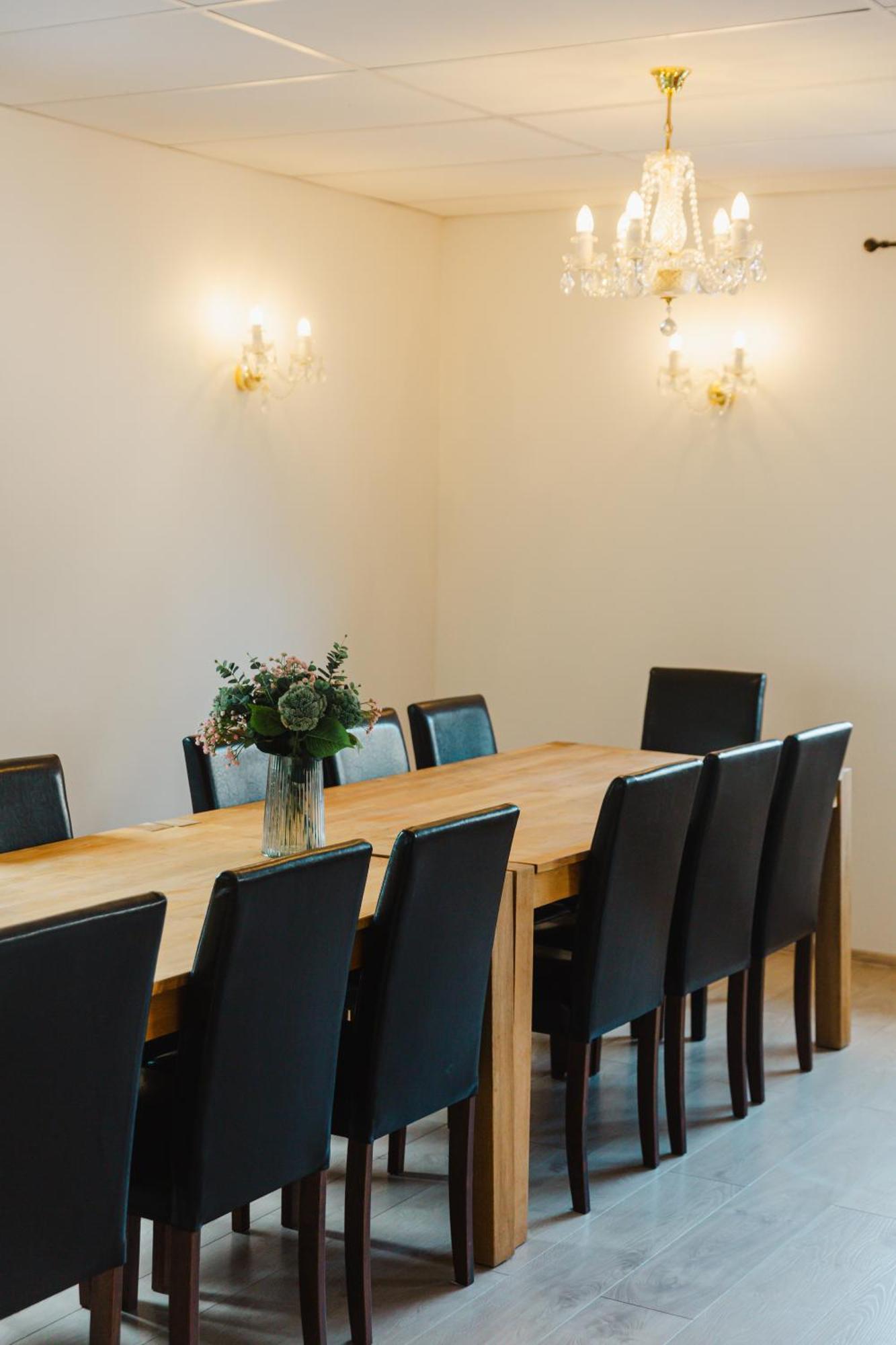 Konrad Family Guesthouse 쿠레사아레 외부 사진