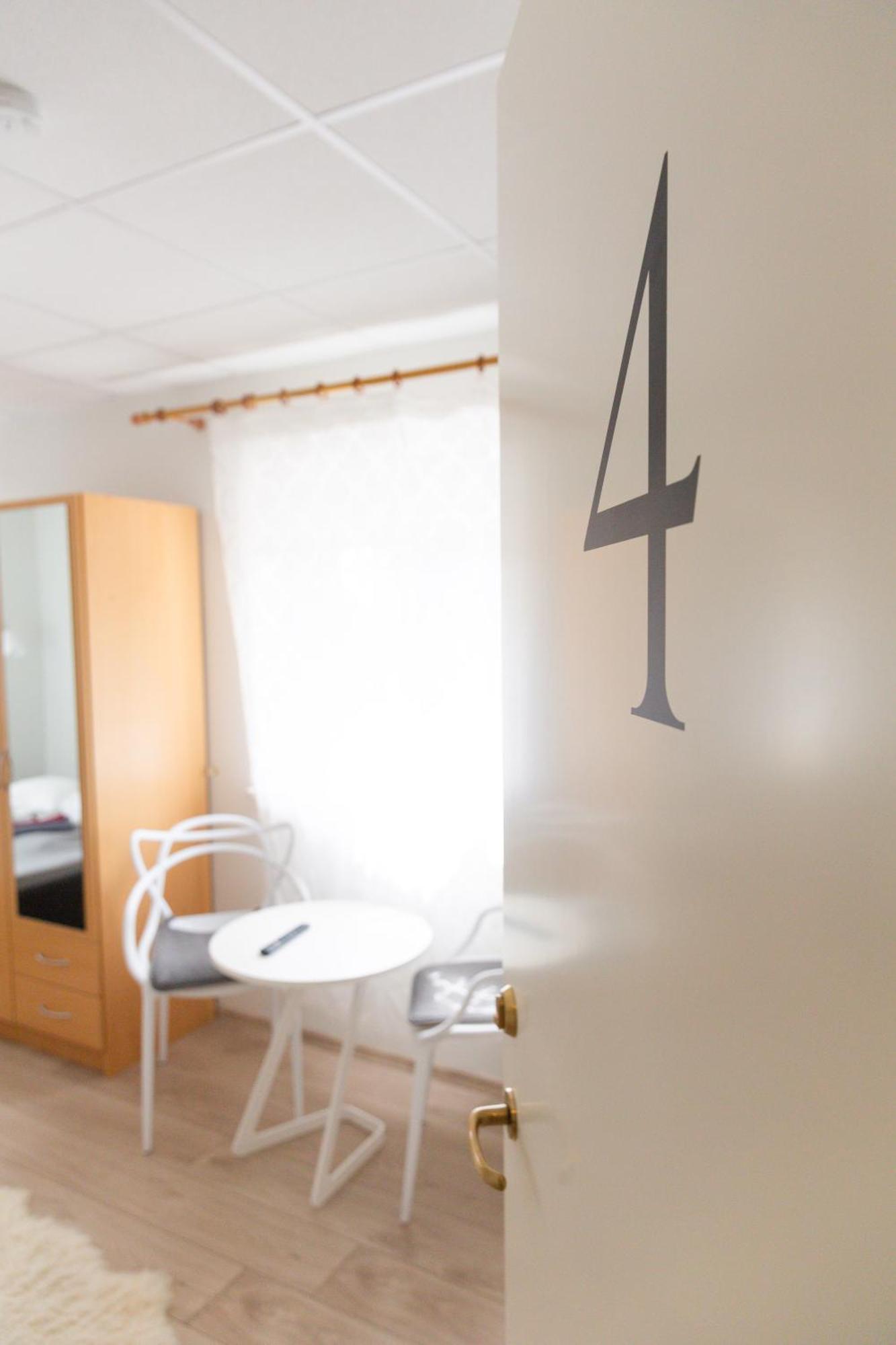 Konrad Family Guesthouse 쿠레사아레 객실 사진