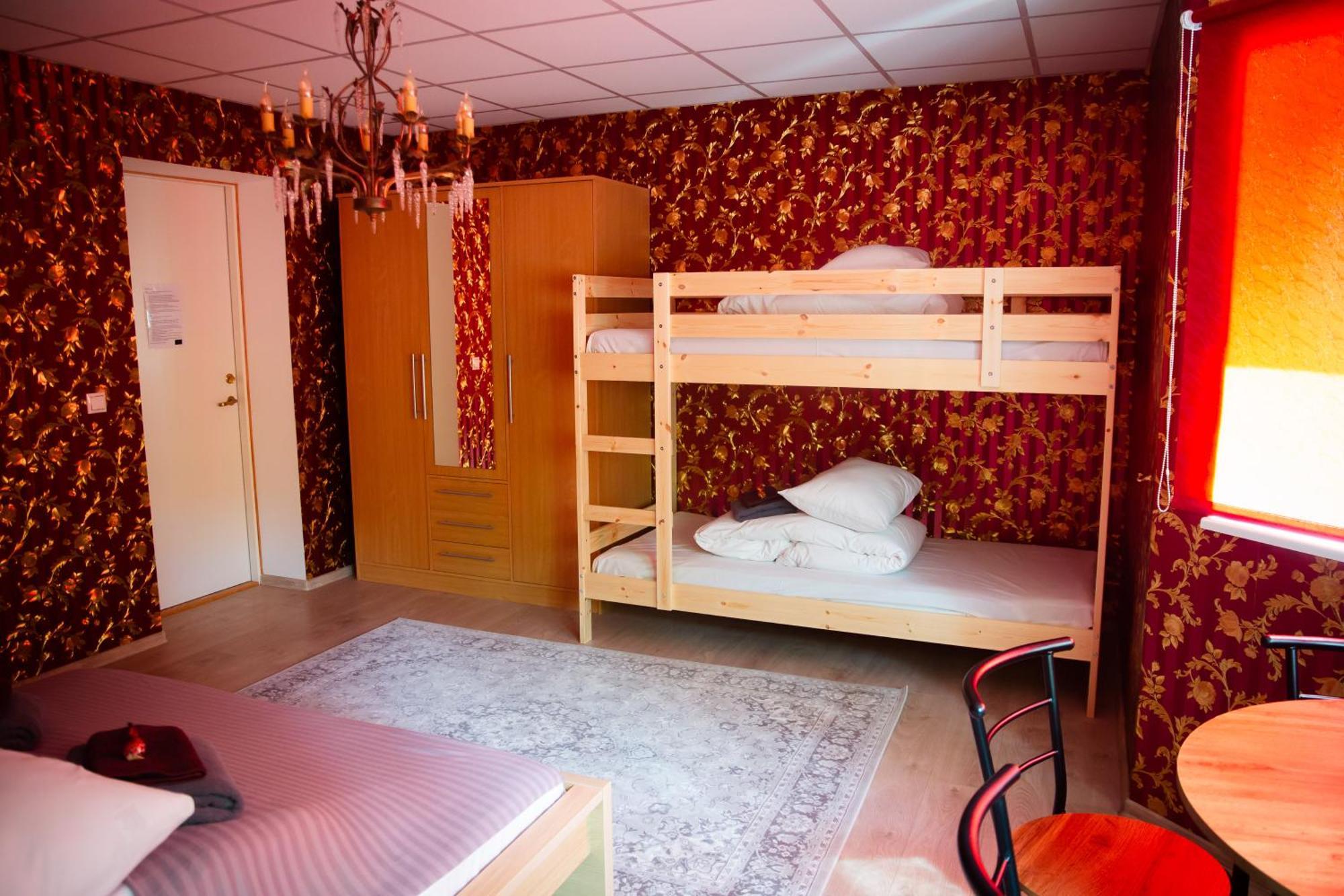 Konrad Family Guesthouse 쿠레사아레 외부 사진